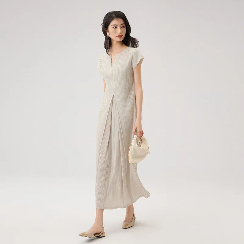 2024 Summer New Thin V-neck French Short-sleeved Minimalist Dress