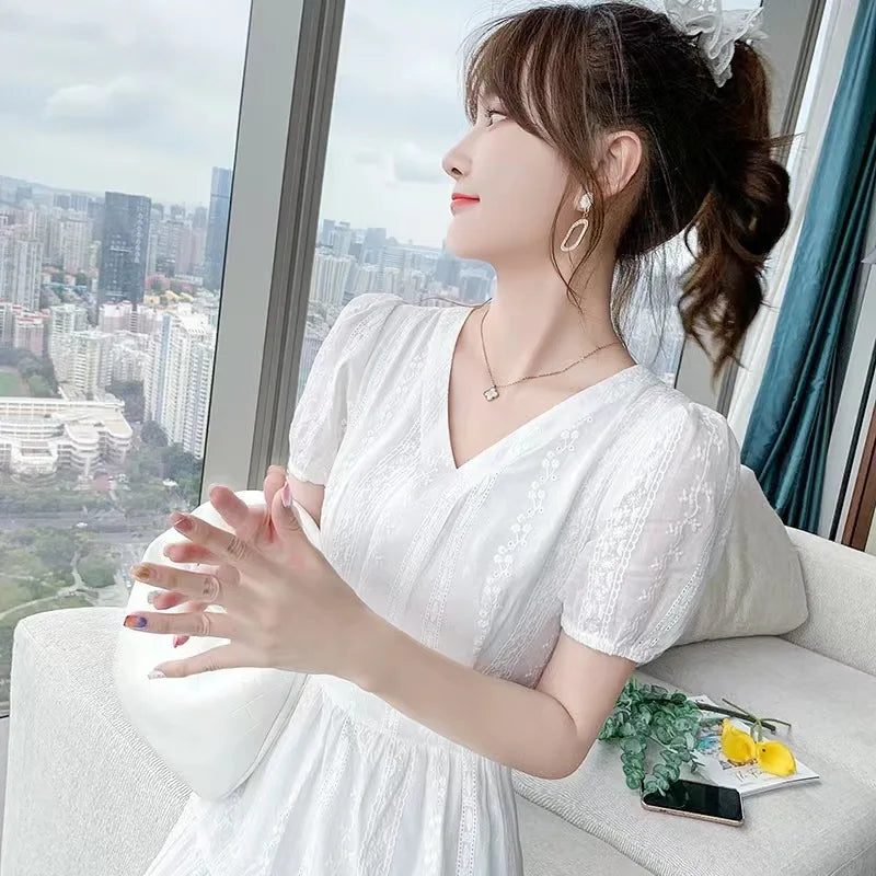 French Vintage V-neck Gentle Long Slim Lace White Embroidered Dress