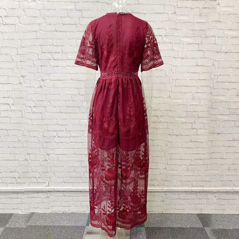 2023 Vintage Gorgeous Lace Deep V-neck Solid Color Dress