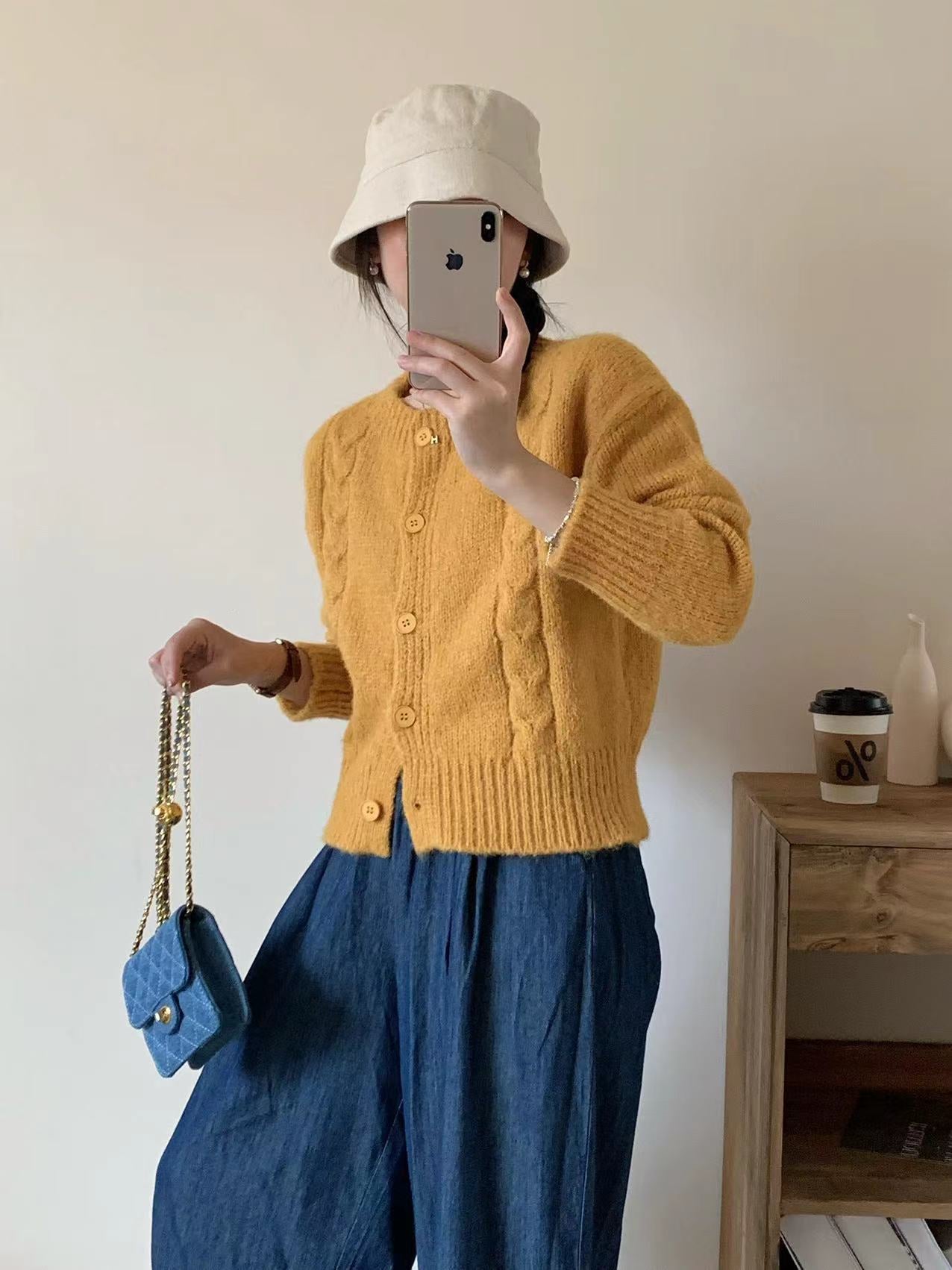 2023 VintageTwist Solid Color Sweater Jacket Autumn Crewneck Sweet Fresh Knitted Cardigan Woman