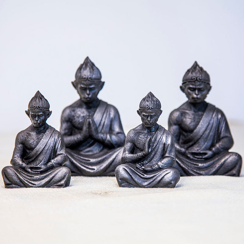 Fighting Saint Buddha Sun Wukong Monkey King Desktop Iron Ornament