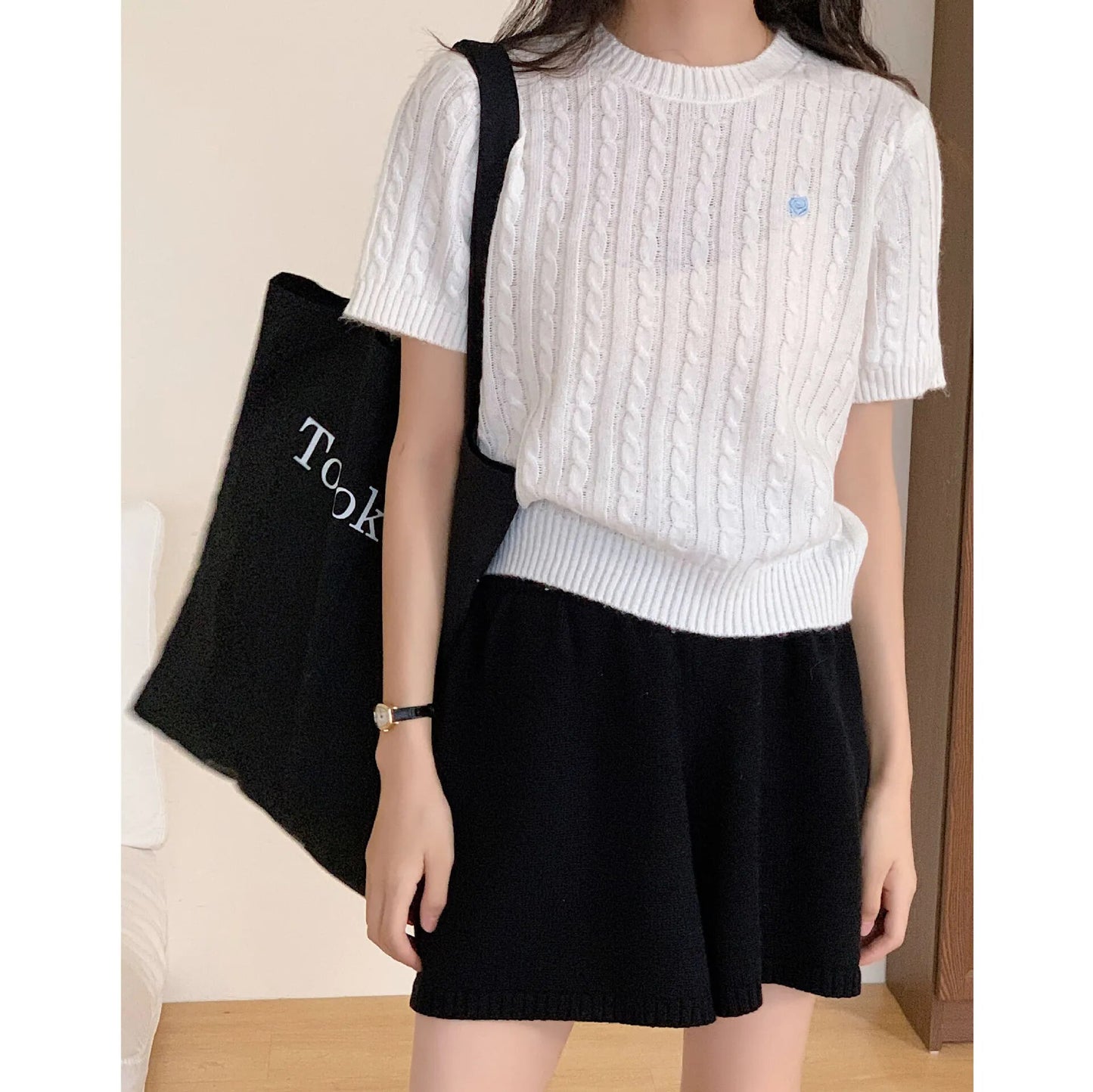 Small Flower Knitted Wool Short Sleeve Women's Autumn 2023 Layered Casual Pullover Top Sweater